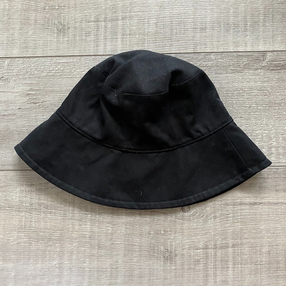 Black Bucket Hat